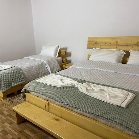 Хостел Ardjon House Берат Экстерьер фото
